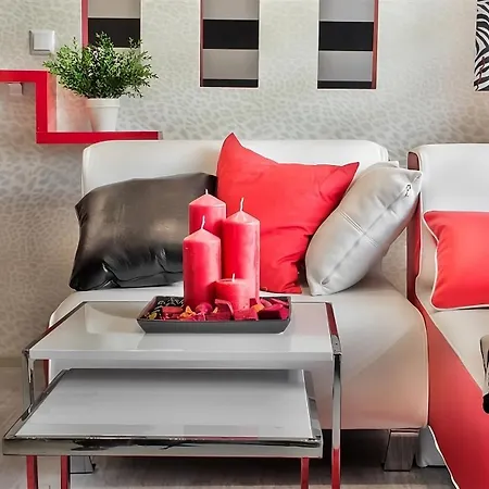 Luxury * Μπουργκάς